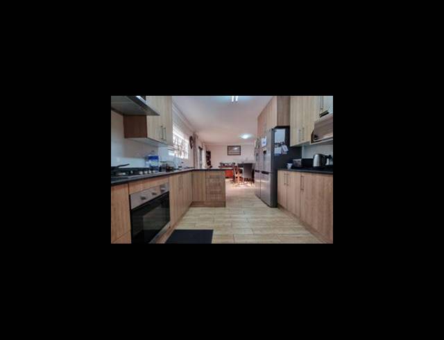 3 BEDROOM CLUSTER FOR SALE IN NEW REDRUTH